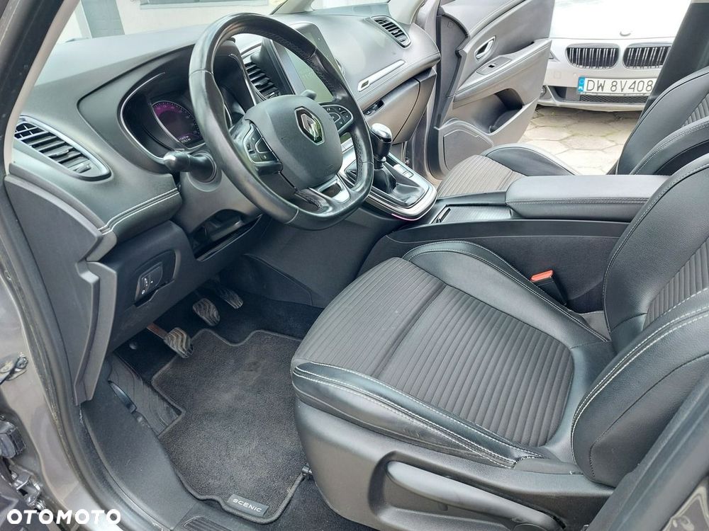 Renault Scenic - 11
