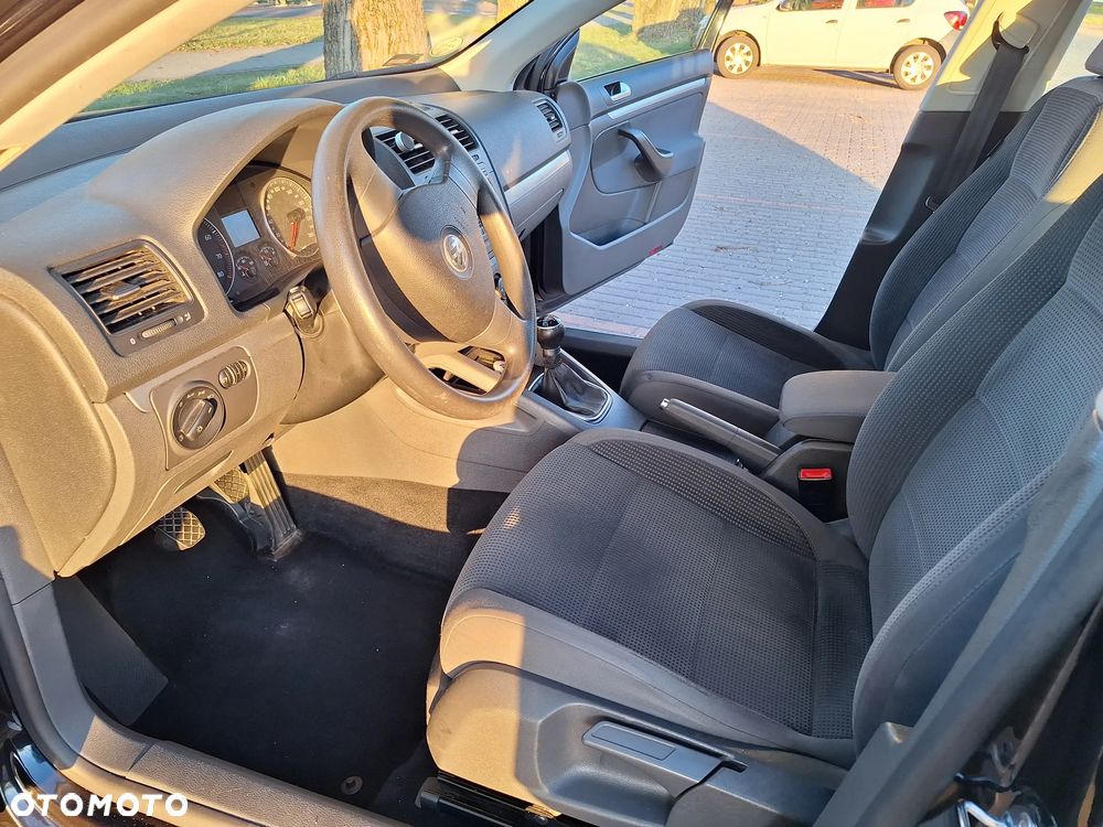 Volkswagen Golf 1.6 Team - 5