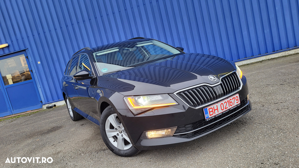 Skoda Superb Combi 2.0 TDI DSG Ambition