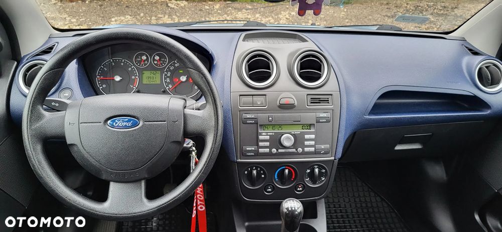 Ford Fiesta 1.4 Trend - 21