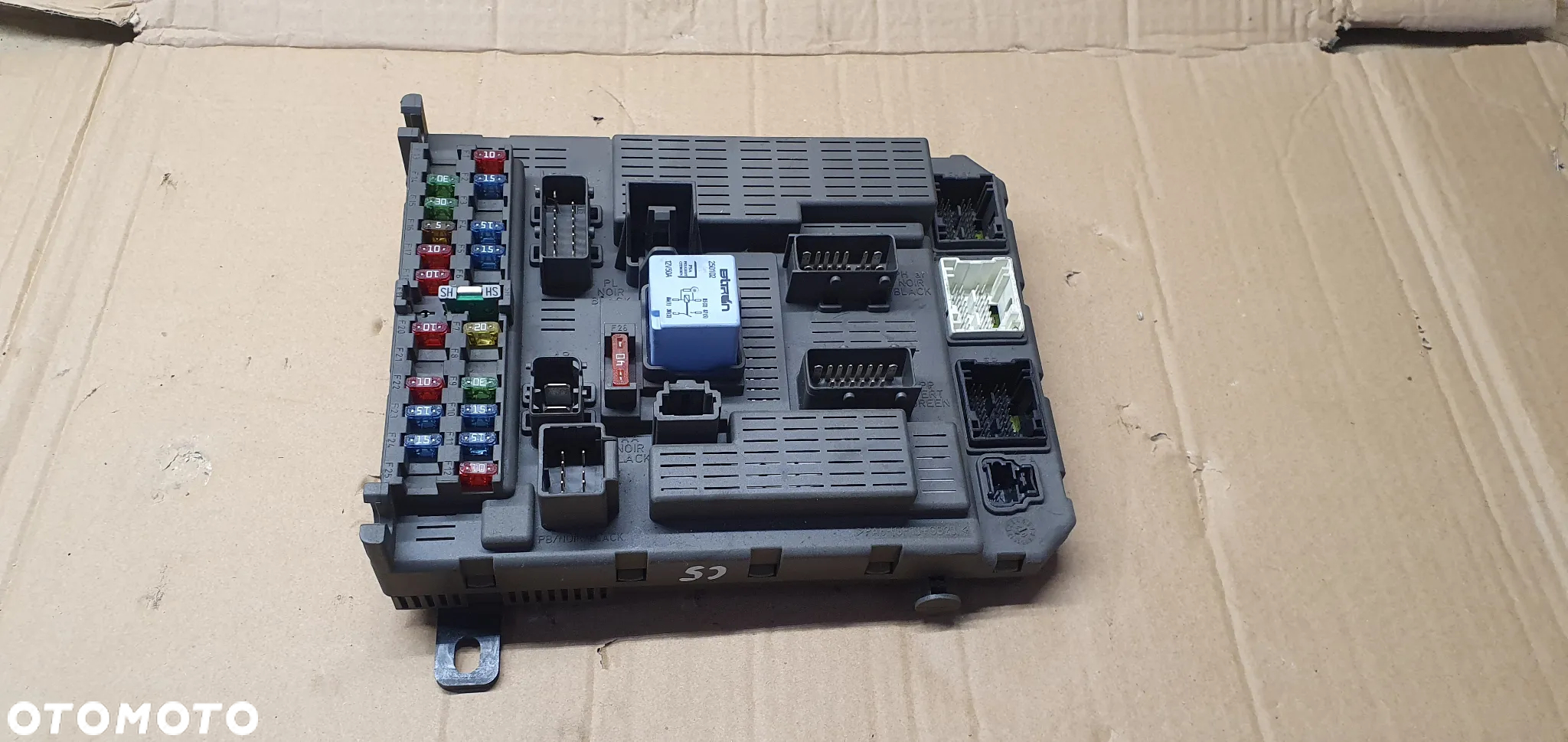 Moduł skrzynka sterownik BSI Citroen C5 I 9649301680 - 2