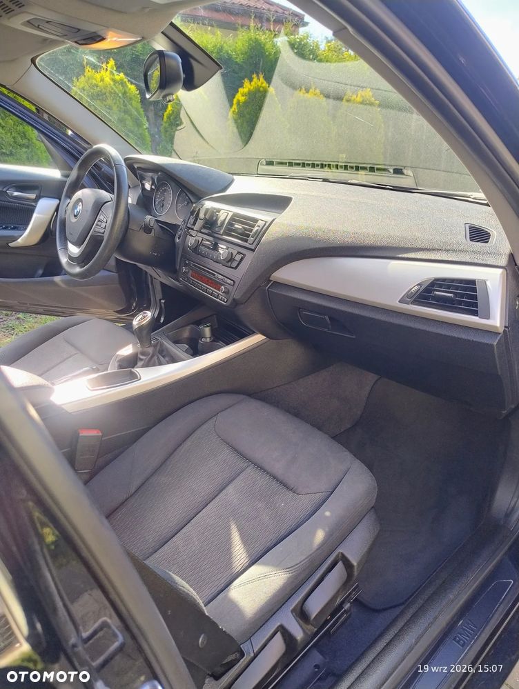 BMW Seria 1 114i - 11