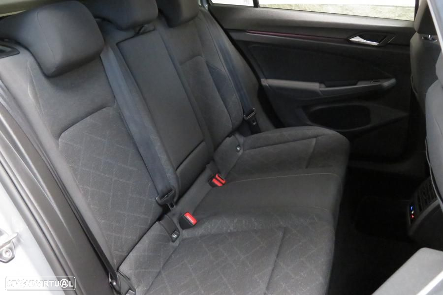 VW Golf Variant 2.0 TDi Life - 16