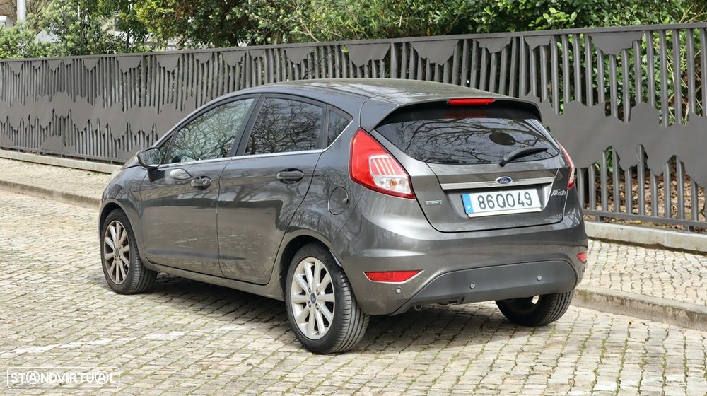 Ford Fiesta 1.0 T EcoBoost Titanium PowerShift - 14