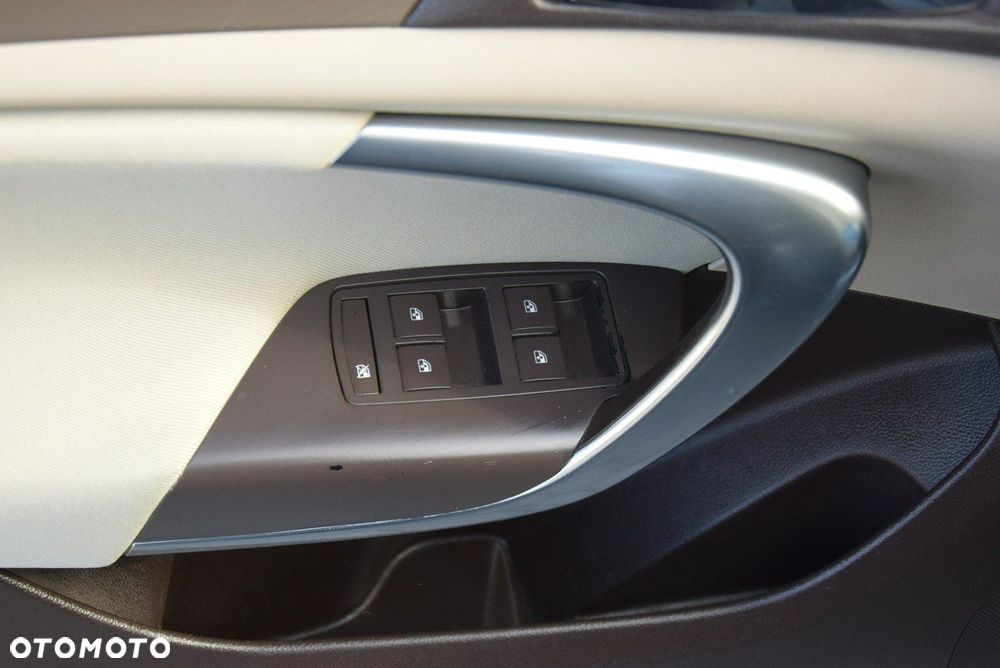 Opel Insignia 1.6 Turbo Edition - 39