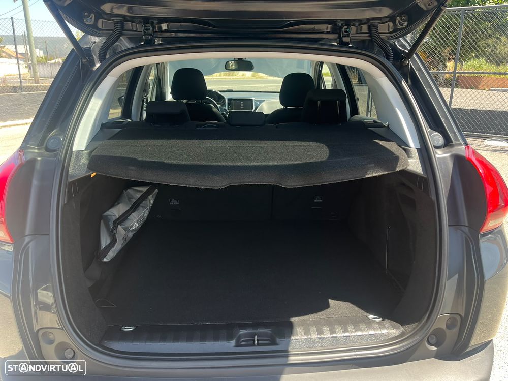 Peugeot 2008 1.6 BlueHDi Style - 23