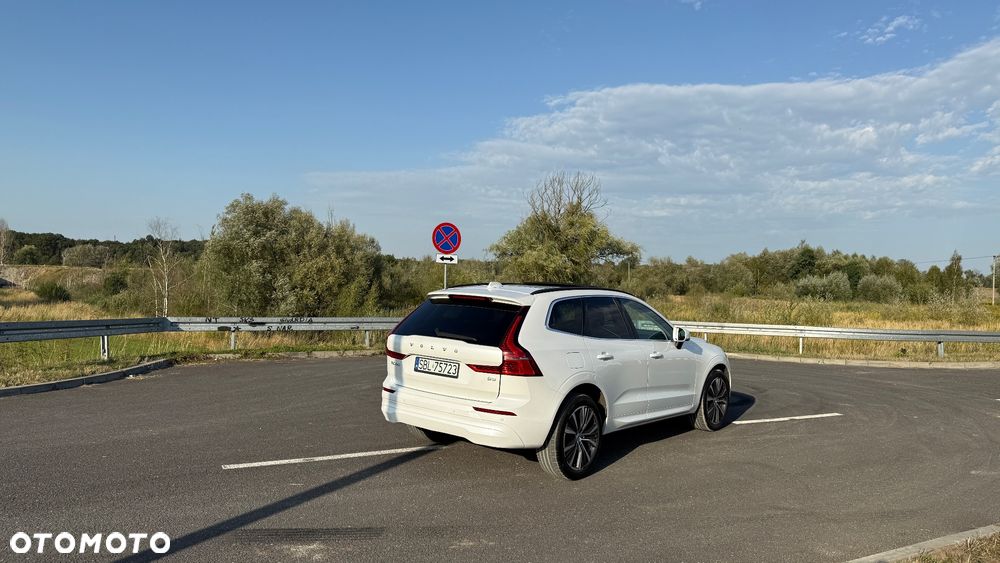 Volvo XC 60 B5 B Momentum - 9