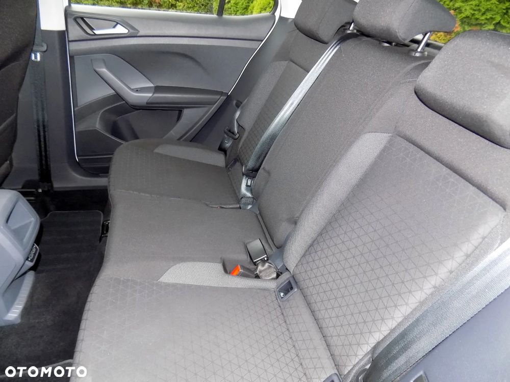 Volkswagen T-Cross - 17