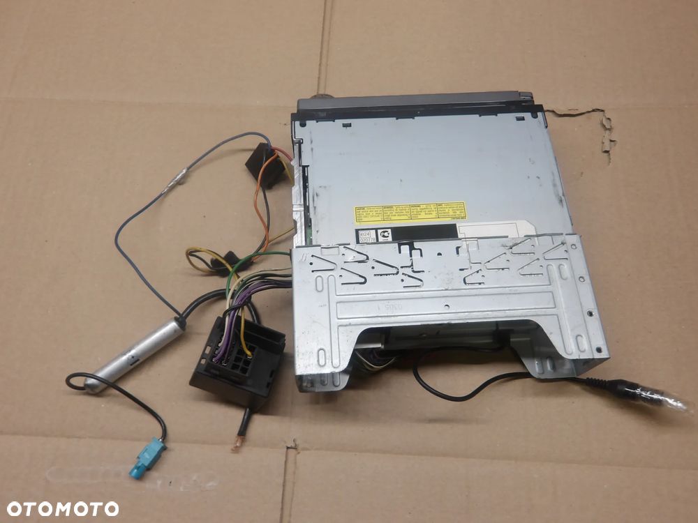 VW FOX 1.2B 3D 05-11R RADIO KD-G201 - 3