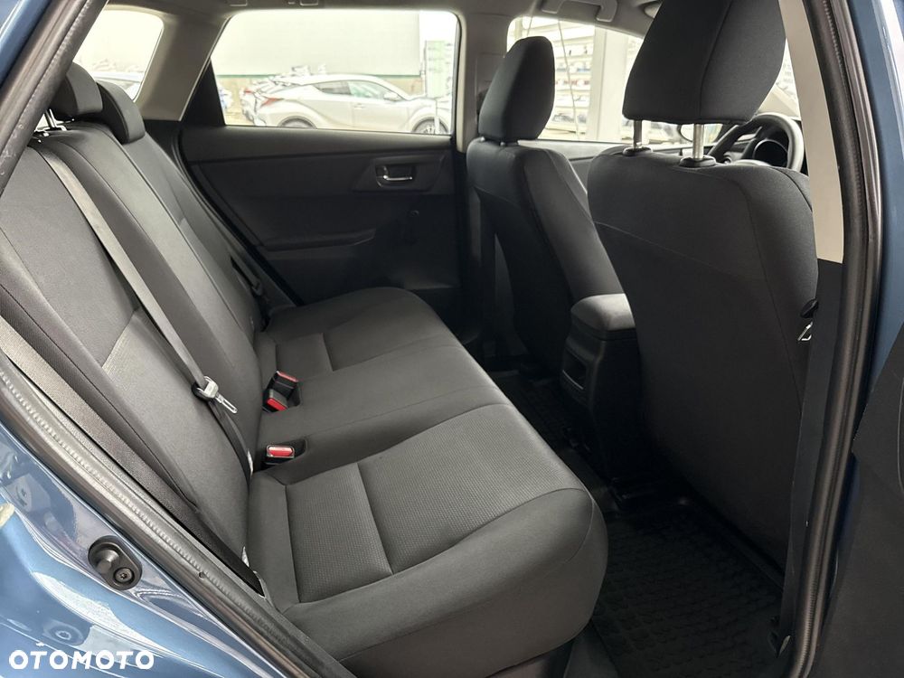 Toyota Auris - 10