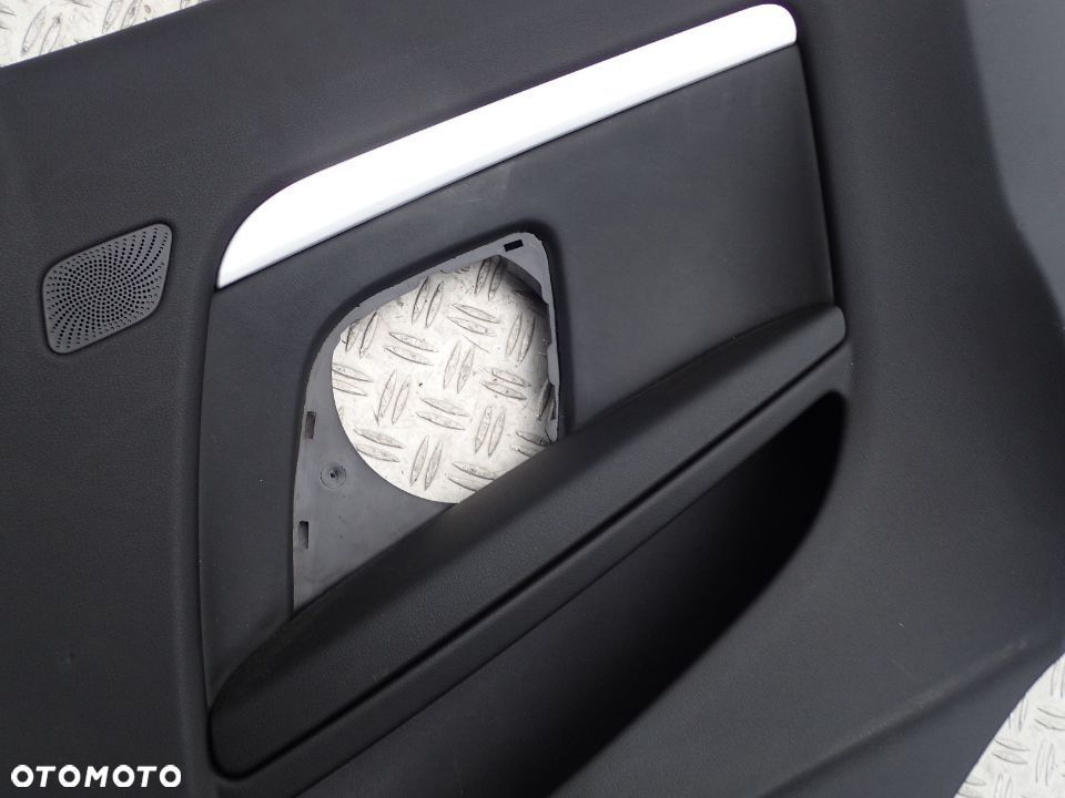 KOMPLET BOCZKOW AUDI A5 COUPE SKORA RADOM - 6