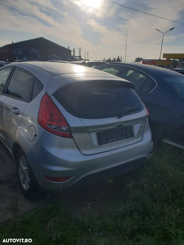 Dezmembrez  Ford  festa - 2