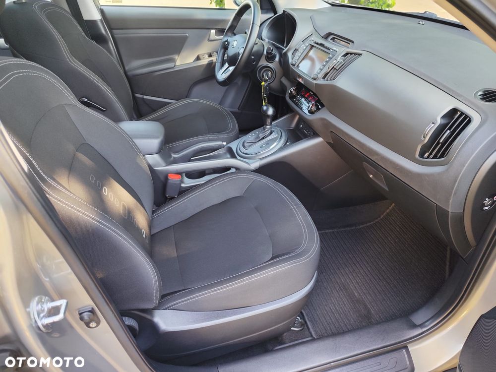 Kia Sportage 2.0 CRDI 4WD Automatik Fifa World Cup Edition - 24