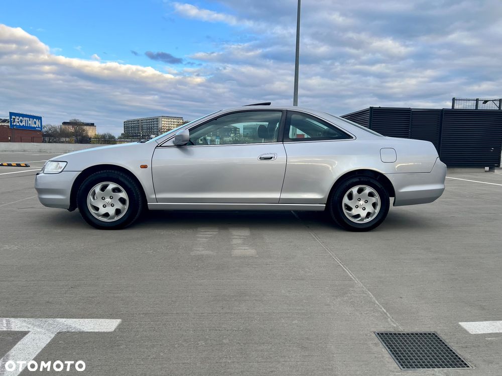 Honda Accord 2.0 ES - 8