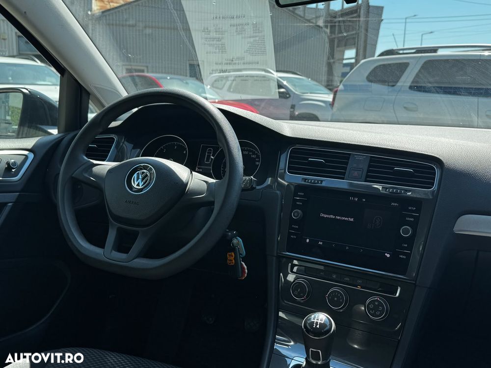 Volkswagen Golf 1.6 TDI Trendline - 12