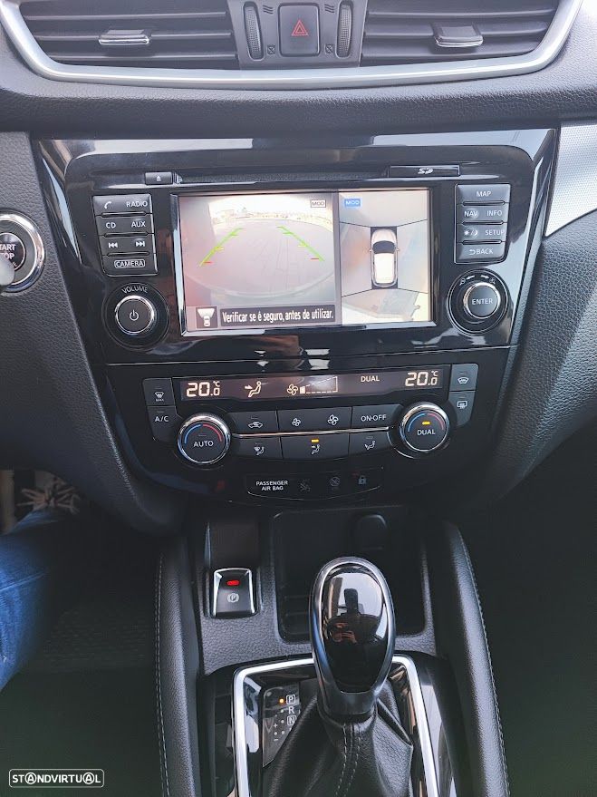 Nissan Qashqai 1.6 dCi N-Connecta Xtronic - 11