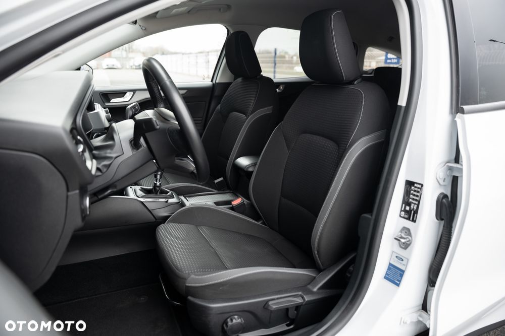 Ford Focus 1.5 EcoBlue STart-Stopp-System TITANIUM - 24
