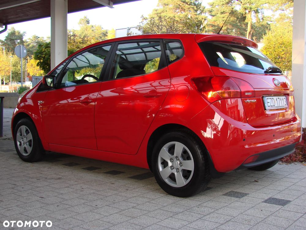 Kia Venga 2009 photo 5