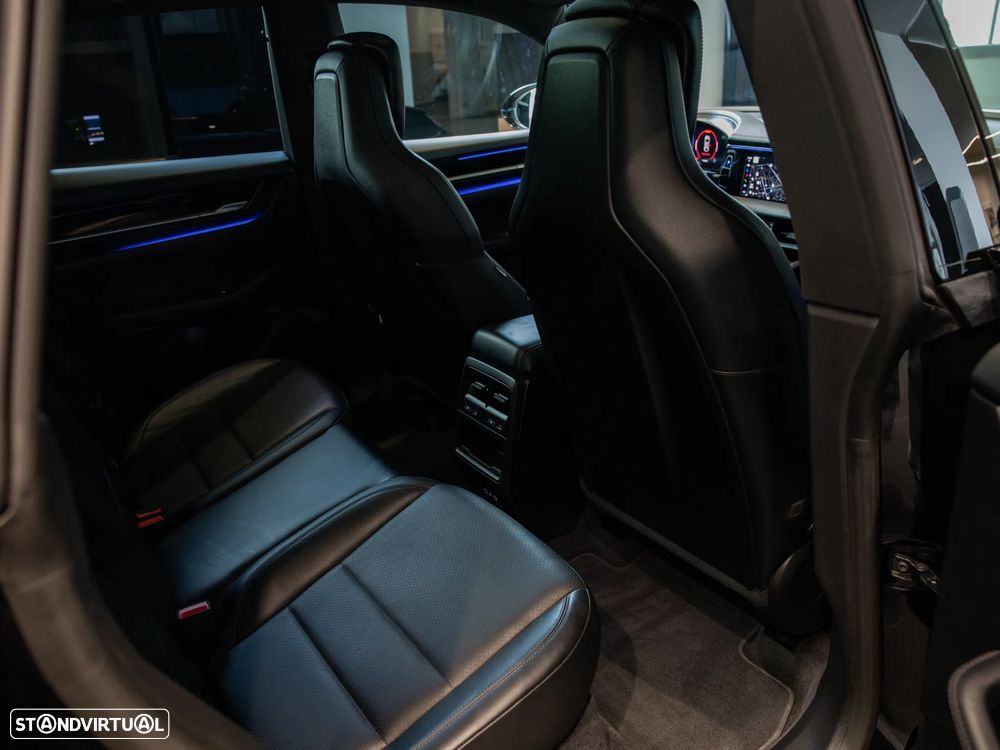 Porsche Macan Electric - 27