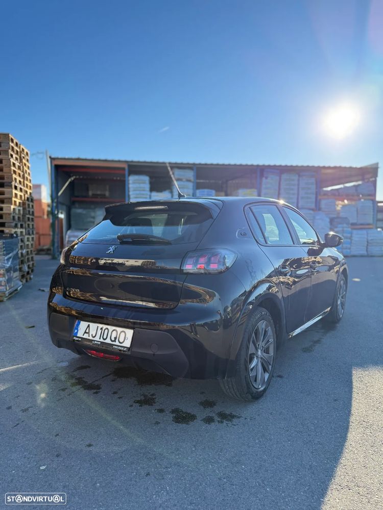 Peugeot e-208 50 kWh Allure - 4