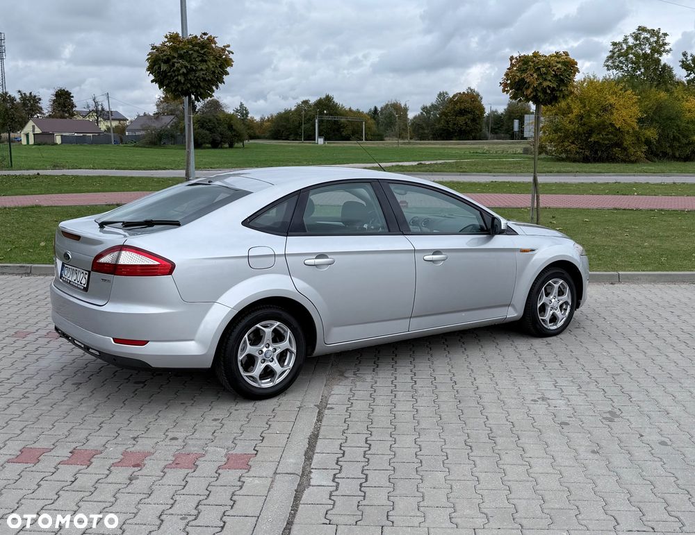 Ford Mondeo - 13