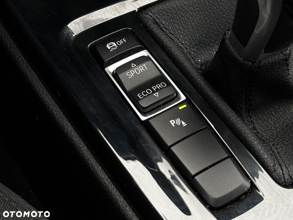 BMW X2 sDrive18i - 27