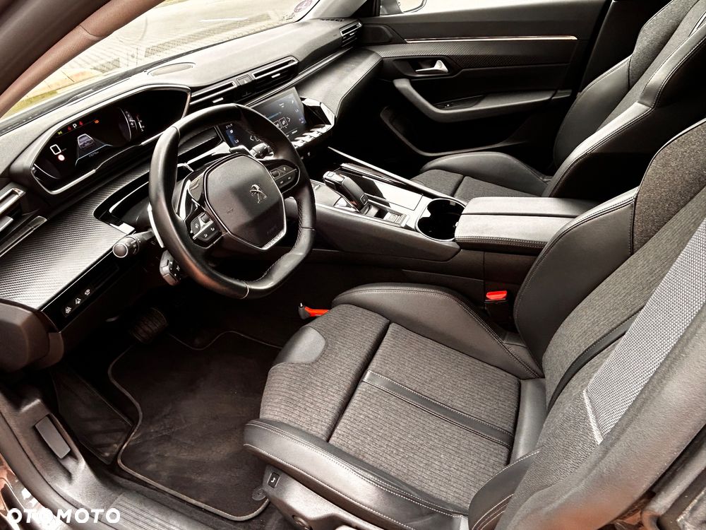 Peugeot 508 PureTech 180 EAT8 Allure - 24