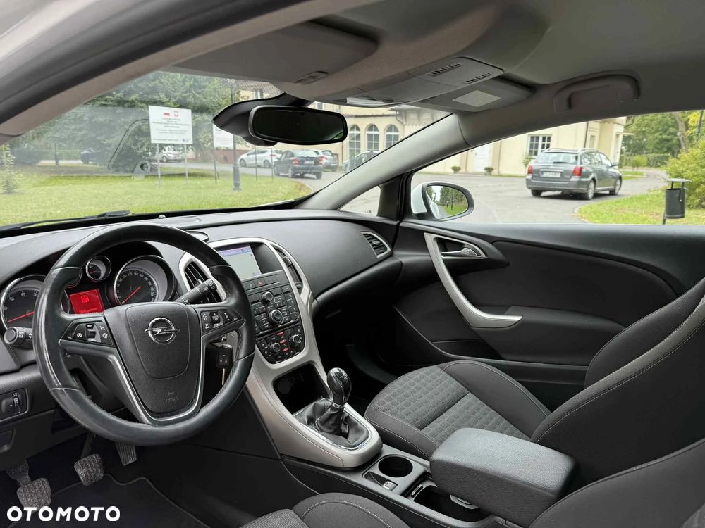 Opel Astra IV GTC 1.4 T Sport - 5