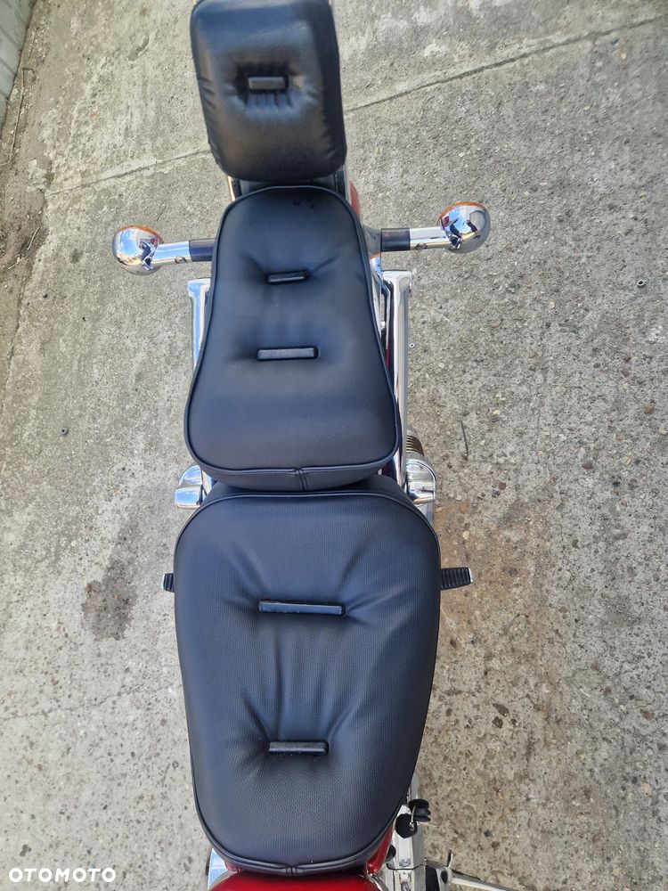 Suzuki Intruder - 30