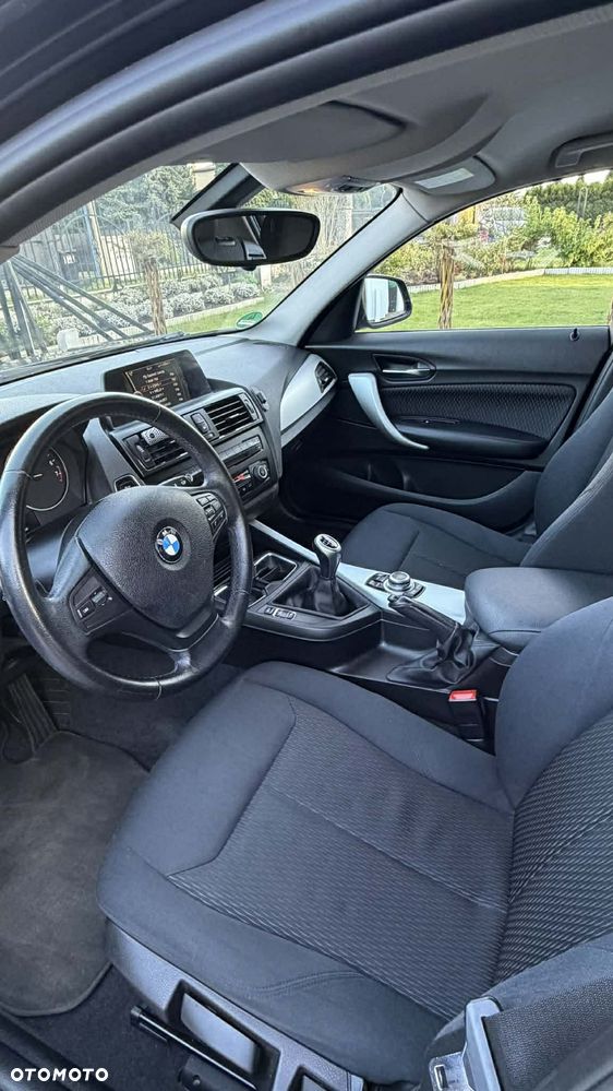 BMW Seria 1 114i - 8