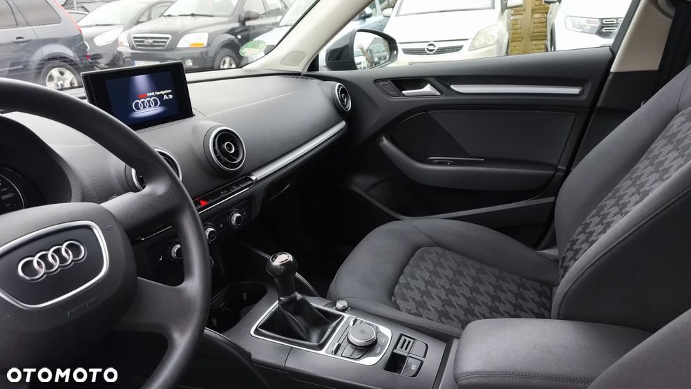 Audi A3 Sportback 1.6 TDI - 17