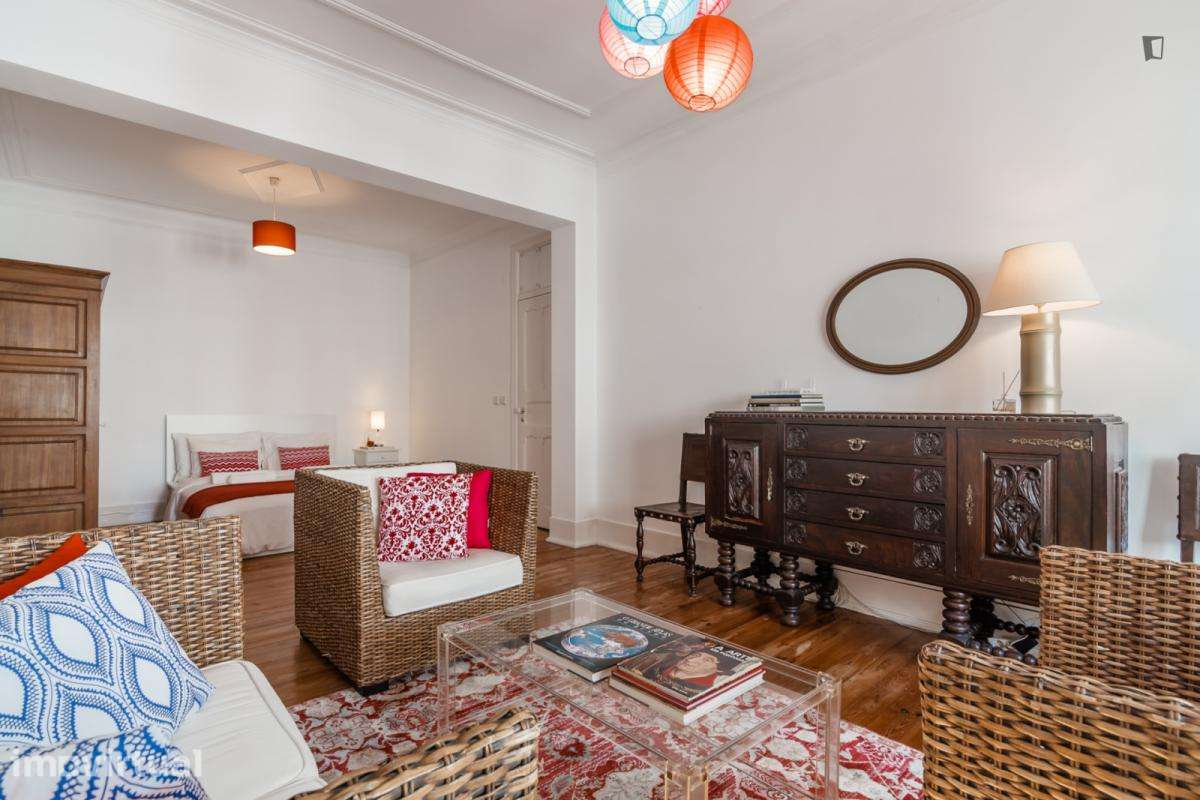 Quarto - localizado em Marquês de Pombal Lisbon - Grande imagem: 2/23