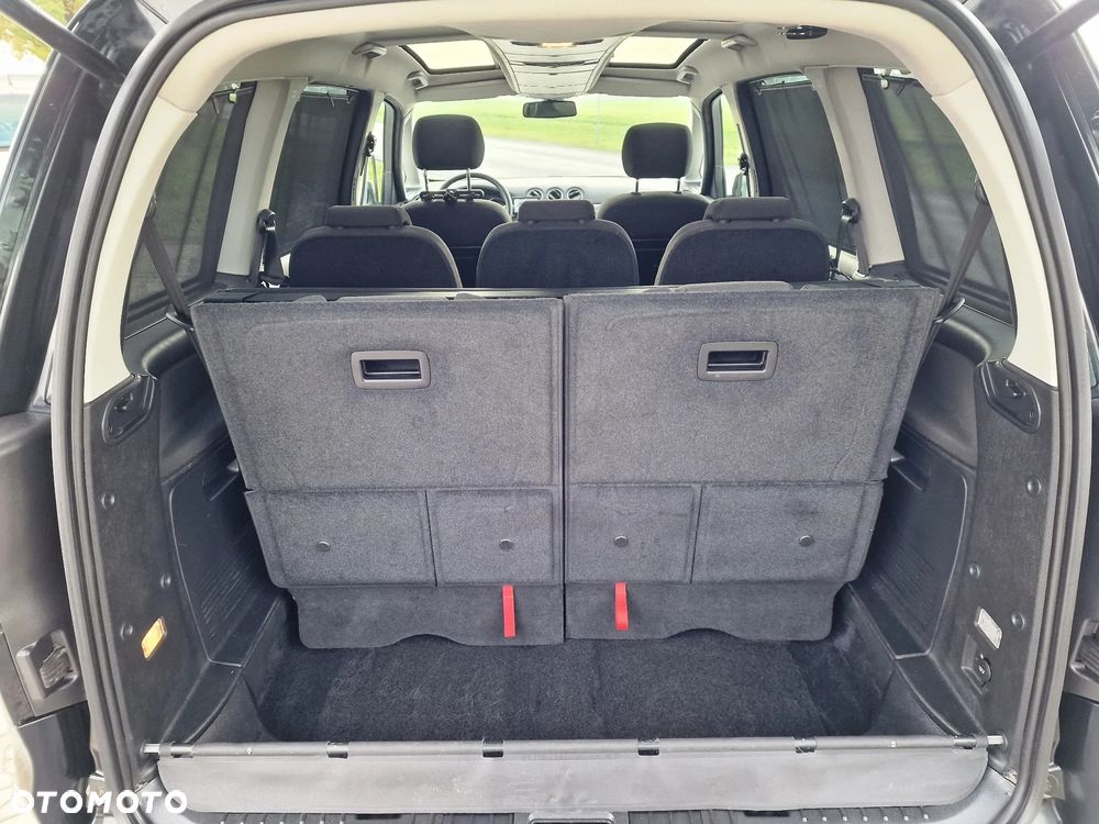 Ford Galaxy 2.2 TDCi DPF Titanium - 26