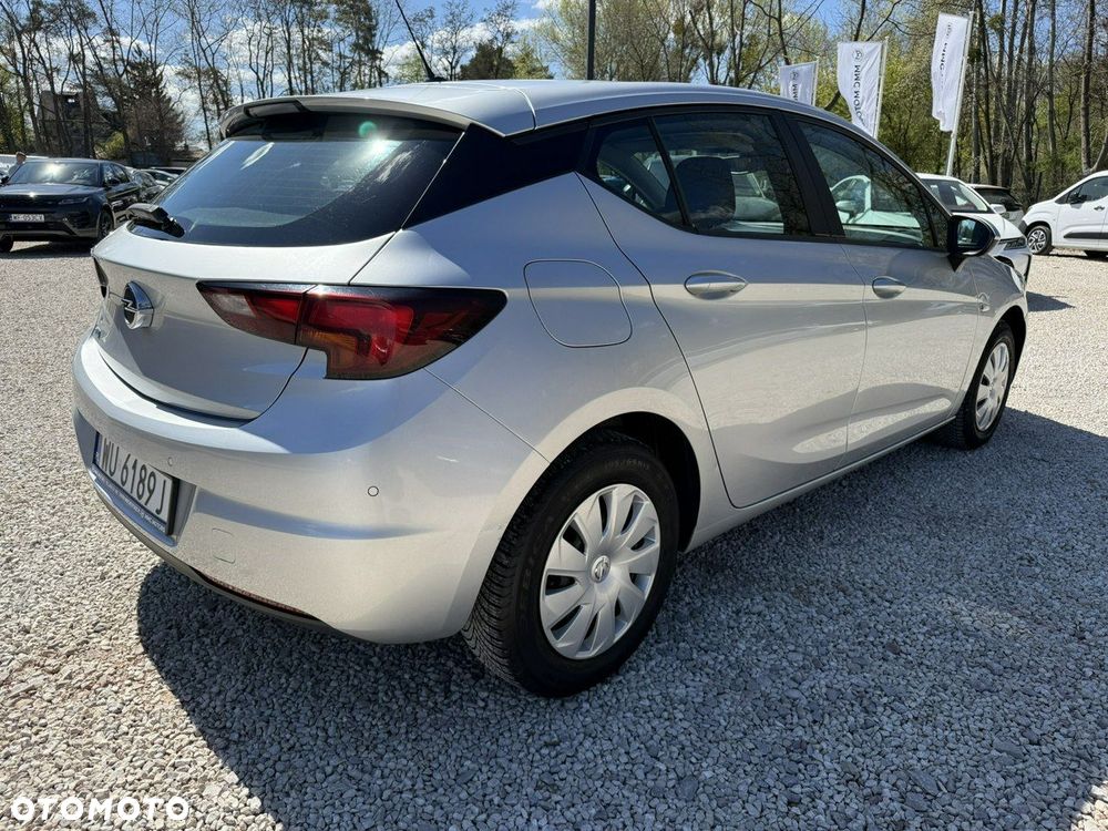 Opel Astra 1.4 T Enjoy S&S - 12