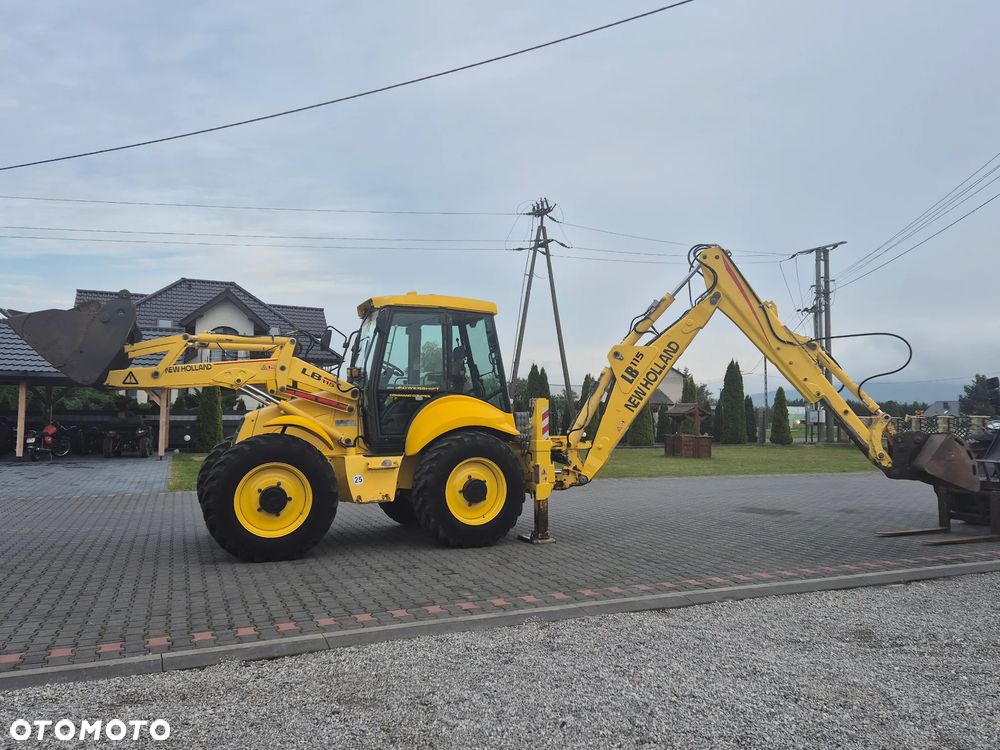 New Holland LB115B/ Maszyna sprowadzona/ - 10