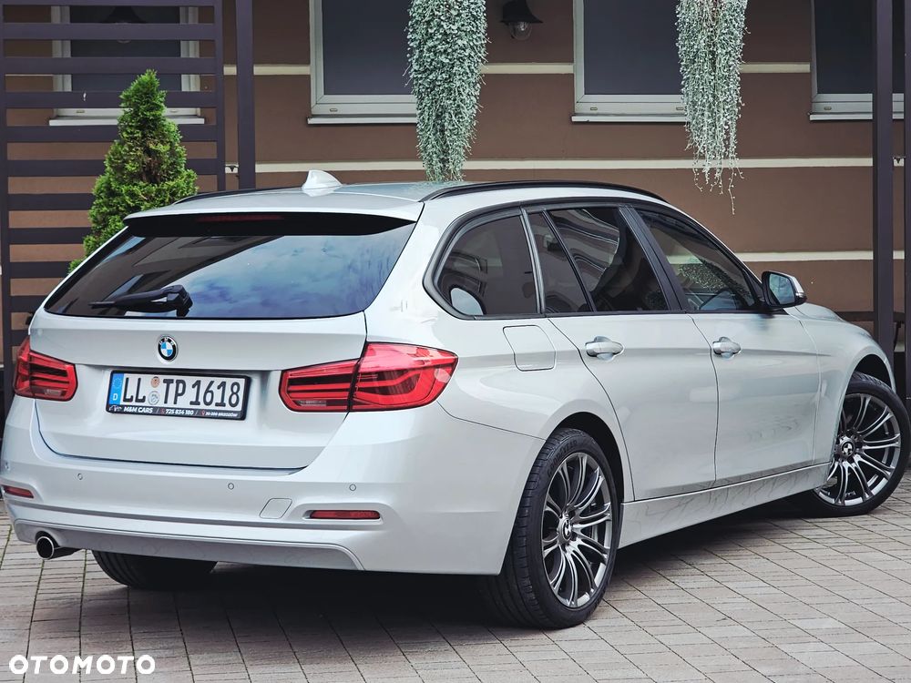 BMW Seria 3 318d Touring Sport Line - 25