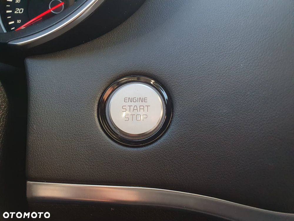 Kia Stinger 3.3 T-GDI V6 GT AWD - 37