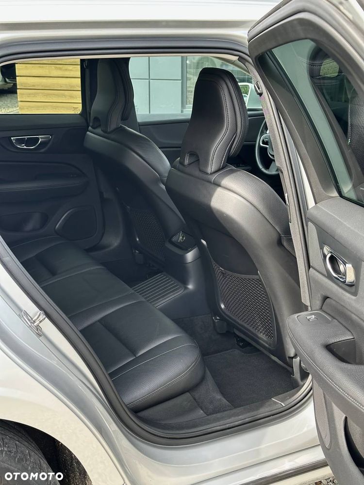 Volvo V60 T8 AWD Recharge Geartronic Inscription - 13
