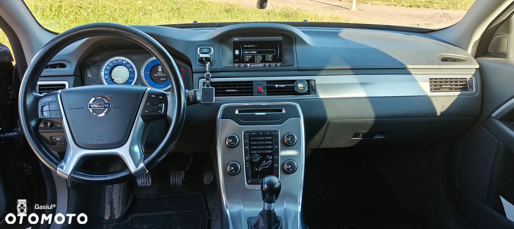 Volvo V70 D2 Summum - 11