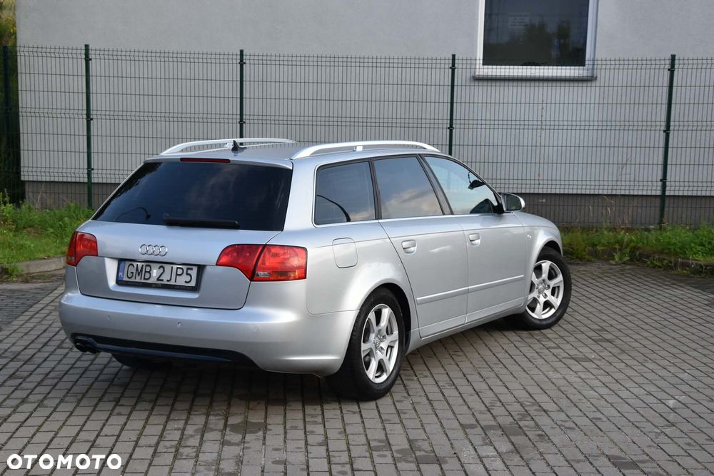 Audi A4 Avant - 4