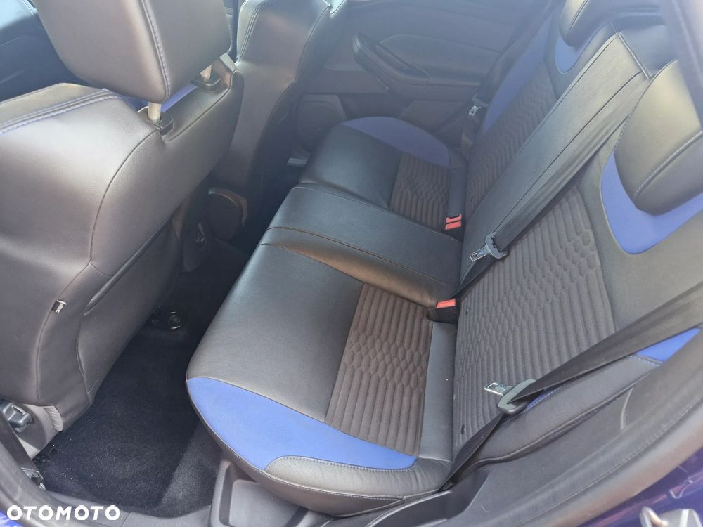 Ford Focus 2.0 EcoBoost ST - 18