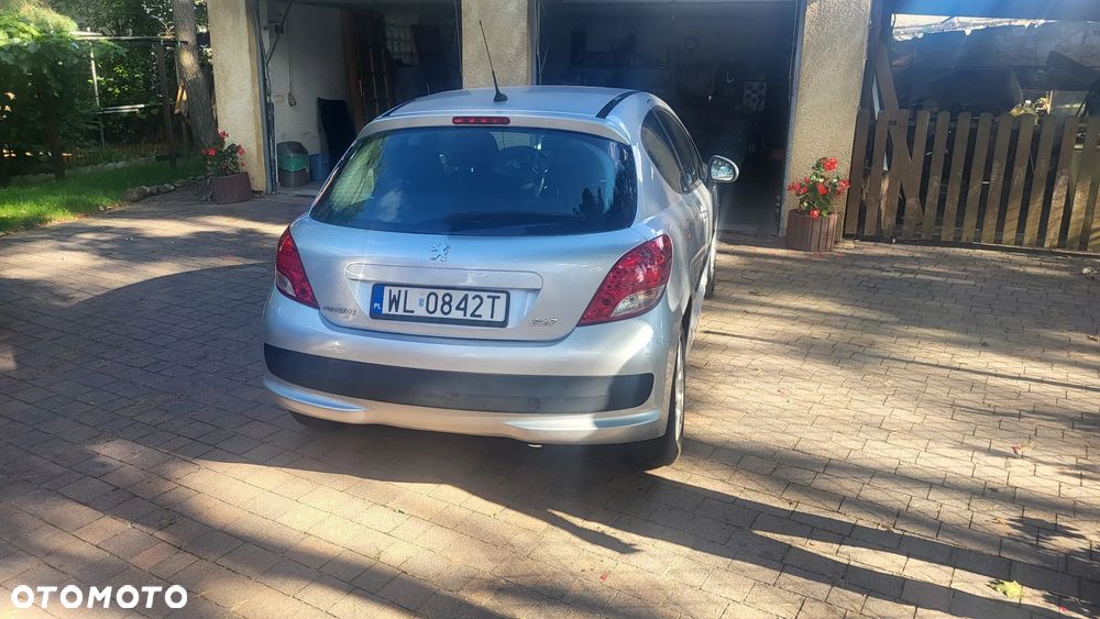 Peugeot 207 - 3