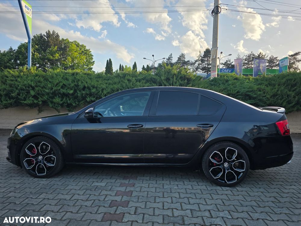 Skoda Octavia 2.0 TDI RS DSG - 6