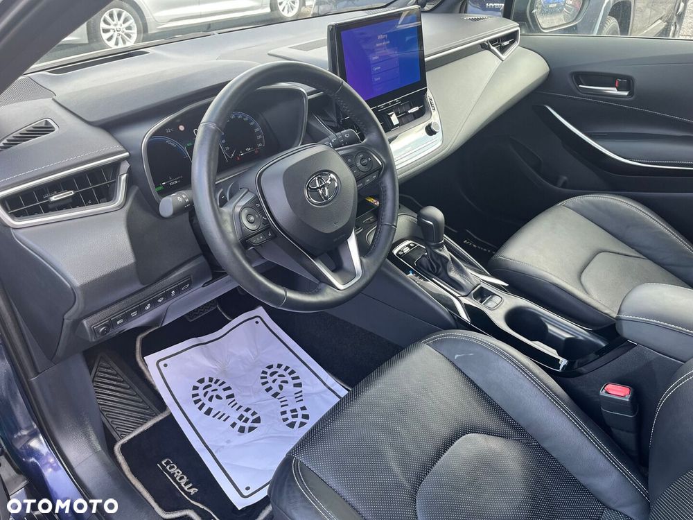Toyota Corolla - 4