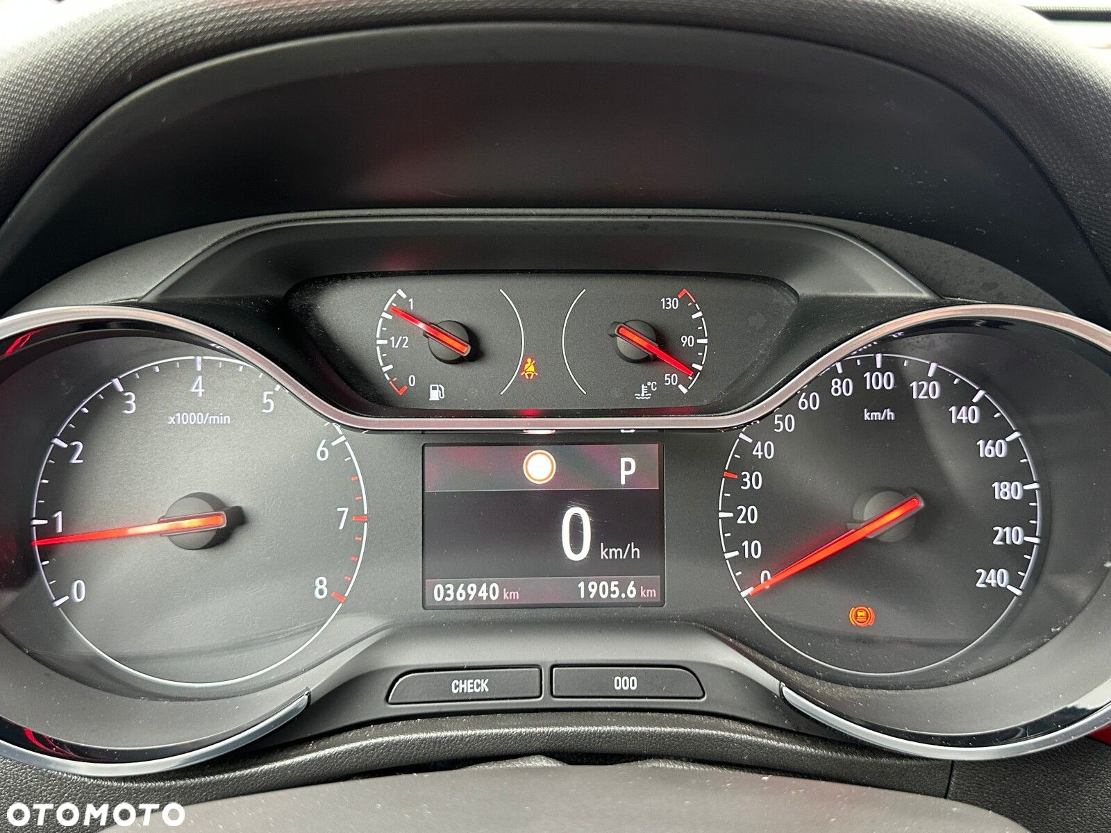 Opel Crossland - 23