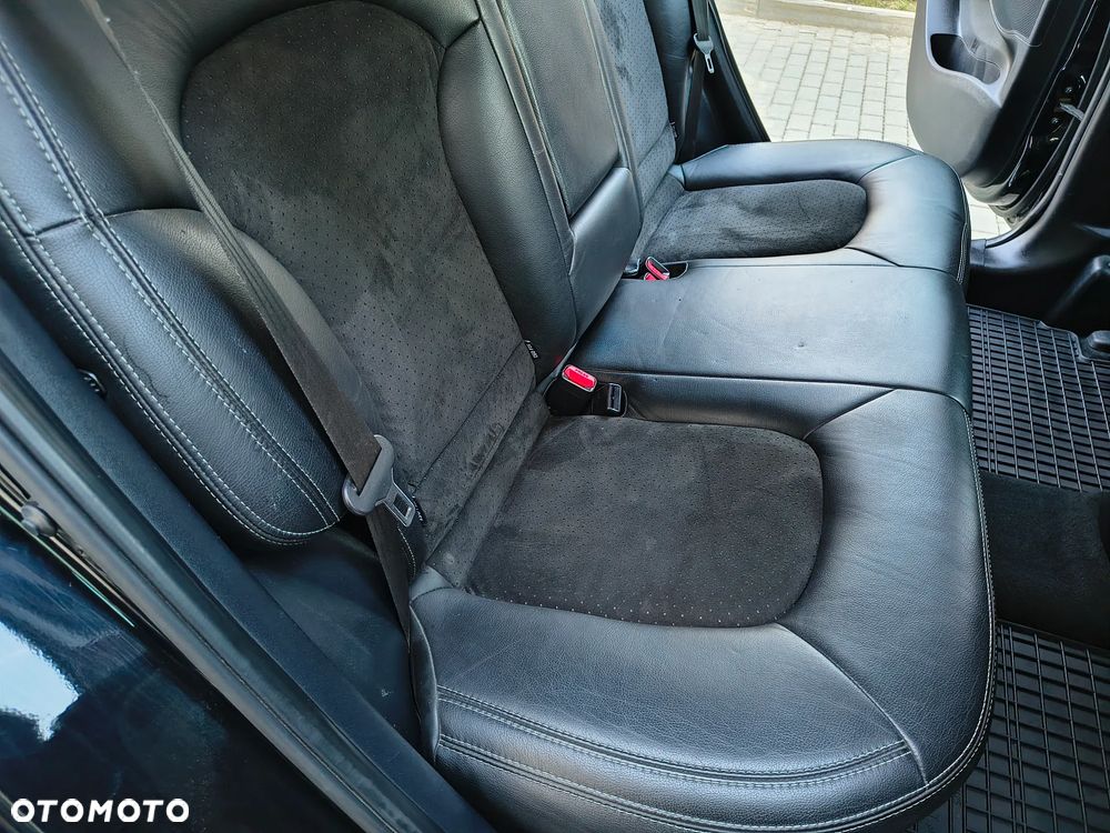 Hyundai ix35 2.0 CRDi Premium 4WD - 24