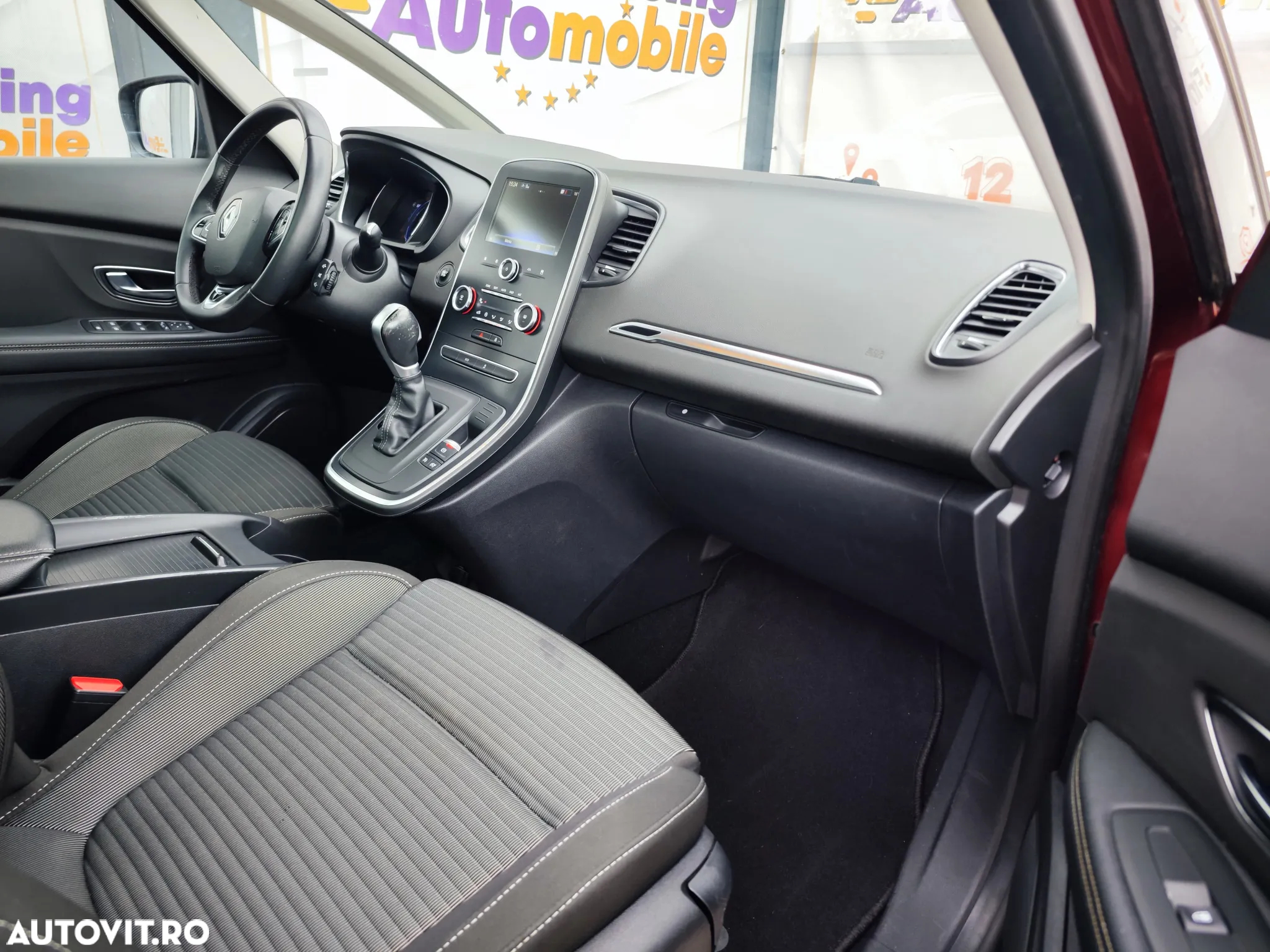 Renault Scenic BLUE dCi 120 EDC BUSINESS EDITION - 18