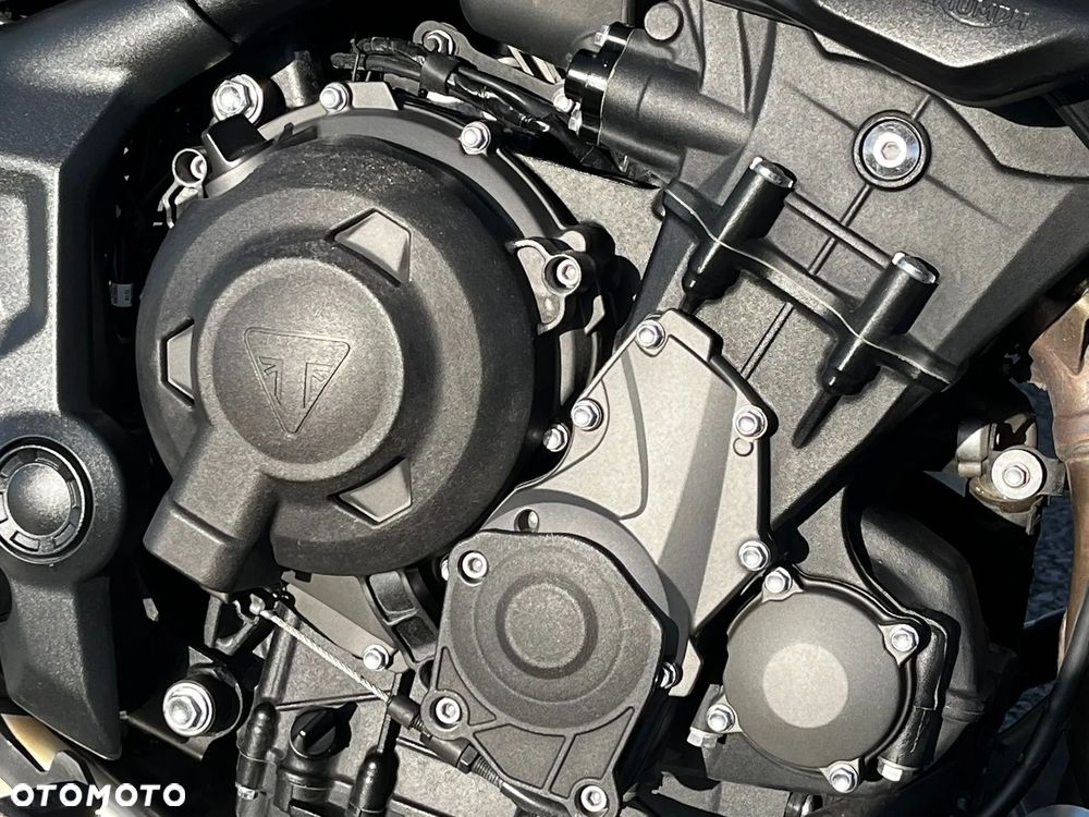 Triumph Trident - 10