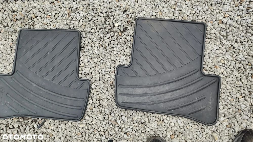 MERCEDES W204 C-klasa Komplet Dywaników Dywaniki Gumowe Oryginał - 14