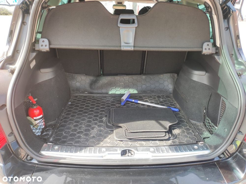 Peugeot 308 1.6 Premium Plus - 5
